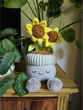 NWOT Greenhouse by Casie the Sunflower Plushie 12"
